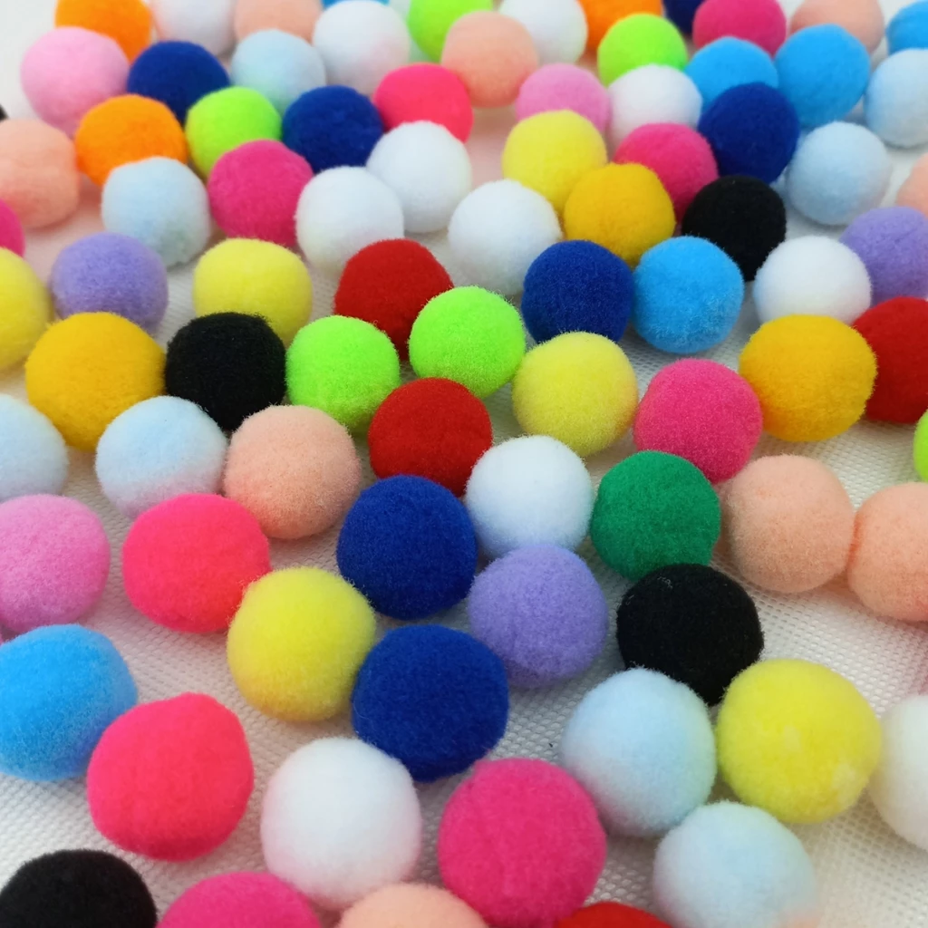 A Nova Sensação dos Artesanatos: Pompom Colorido em Alta!